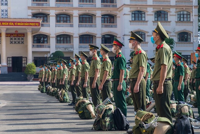 Bộ Công an cho rằng, cấp, hàm Đại tá đối với Giám đốc Đại học ANND và CSND là chưa phù hợp