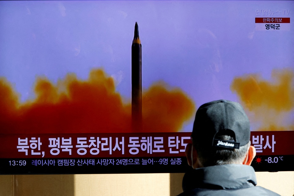 Triều Tiên phóng tên lửa vào ngày đầu năm mới