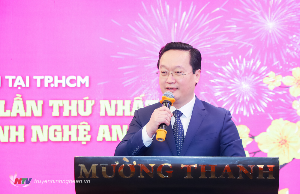 Ông Nguyễn Đức Quang - Chủ tịch Hội đồng hương Nghệ An tại TP. Hồ Chí Minh phát biểu tại buổi gặp mặt.