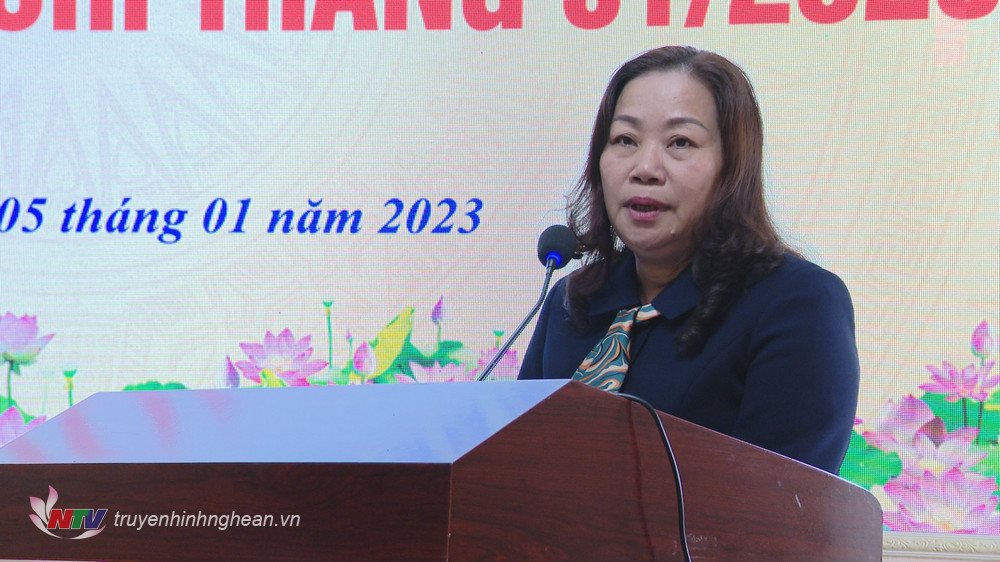 Trưởng ban Tuyên giáo Tỉnh uỷ Nguyễn Thị Thu Hường phát biểu kết luận hội thảo.