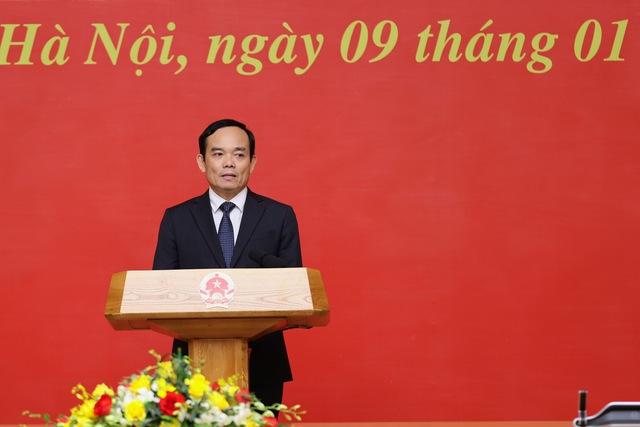 Phó Thủ tướng Trần Lưu Quang khẳng định sẽ nỗ lực cố gắng, toàn tâm, toàn ý với công việc mới để hoàn thành chức trách, nhiệm vụ được giao ở mức cao nhất.