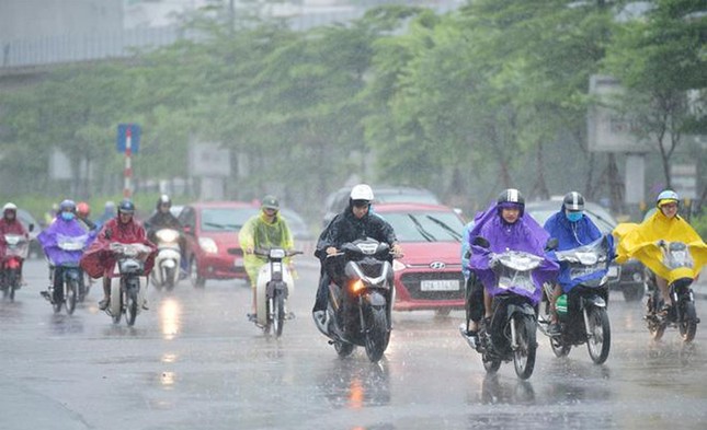 Các tỉnh Quảng Ngãi - Ninh Thuận đón đợt mưa dông rất lớn từ nay đến trưa 7/1.