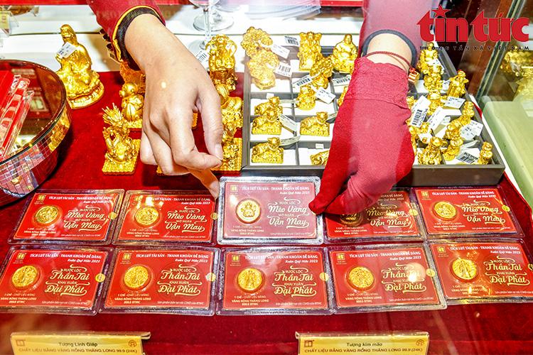 Công ty Vàng bạc Đá quý Bảo Tín Minh Châu đã sáng tạo và chế tác rất nhiều sản phẩm vàng đặc sắc để khách hàng dễ dàng lựa chọn theo nhu cầu và hạn mức tài chính.