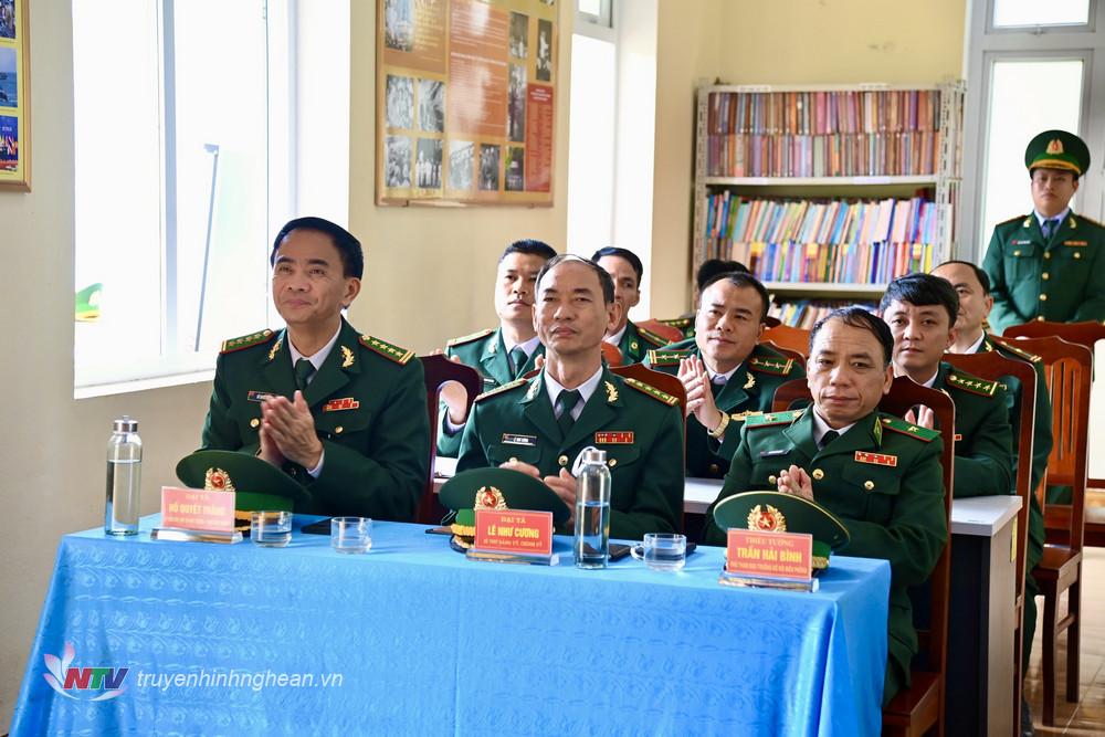 Tham gia đoàn công tác có Thiếu tướng Trần Văn Bừng, Chủ nhiệm Chính trị BĐBP; Thiếu tướng Trần Hải Bình, Phó Tham mưu trưởng BĐBP; Lãnh đạo huyện Thanh Chương.