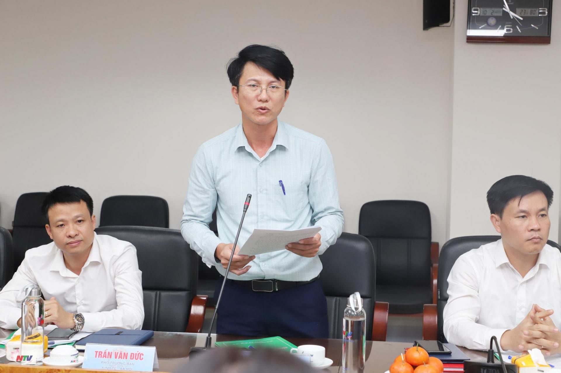 Trưởng ban Tuyên giáo Hội Nông dân tỉnh Hoàng Văn Minh báo cáo kết quả phối hợp hai bên.