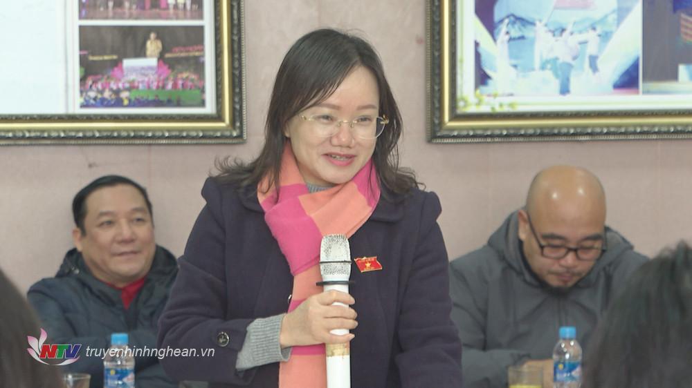 Phó trưởng đoàn chuyên trách đoàn ĐBQH tỉnh Thái Thị An Chung phát biểu kết luận buổi làm việc.