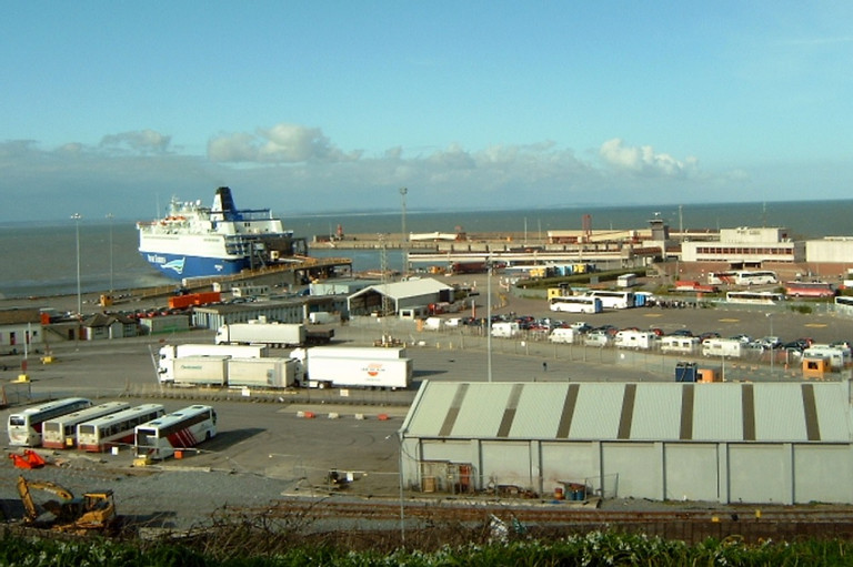 Một góc cảng Rosslare Europort ở Ireland. Ảnh: Wikipedia