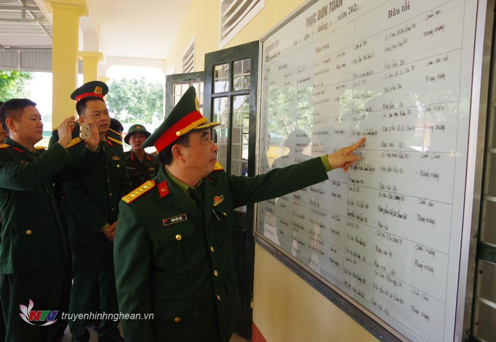 Quân khu 4 kiểm tra công tác quân nhu tại các đơn vị ở Nghệ An.