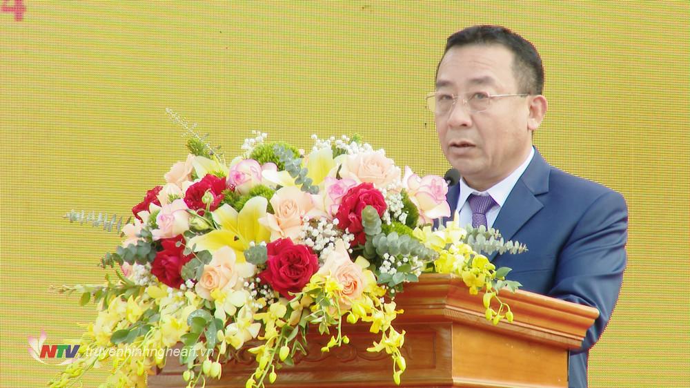 Đồng chí Nguyễn Văn Đệ - Phó Chủ tịch UBND tỉnh phát biểu tại buổi lễ.