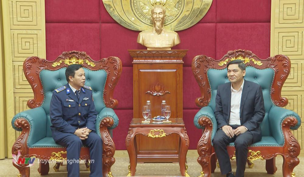 Đại tá Nguyễn Văn Hiển, Phó Chỉnh ủy Bộ Tư lệnh Vùng Cảnh sát biển 1 phát biểu chúc Tết.