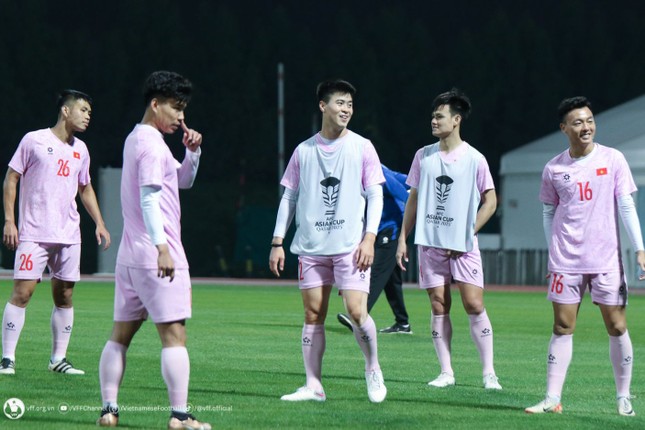 Tối 11/1, HLV Philippe Troussier đã đưa ra quyết định cuối cùng về danh sách chính thức gồm 26 cầu thủ của đội tuyển Việt Nam tham dự VCK Asian Cup 2023.