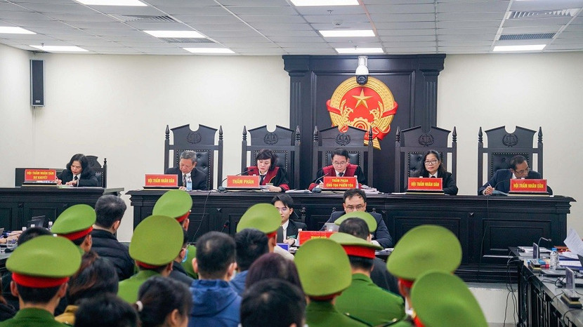 Hội đồng xét xử sơ thẩm vụ án do Thẩm phán Vũ Quang Huy làm chủ toạ.