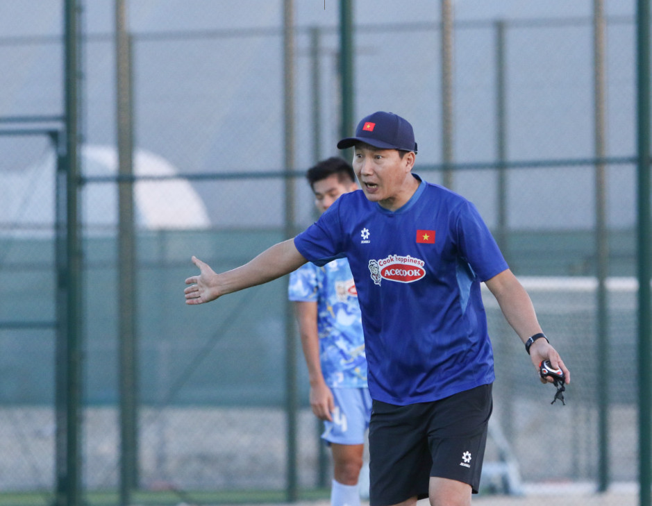 Chính vì thế thách thức và áp lực dành cho thầy trò HLV Kim Sang Sik là rất lớn