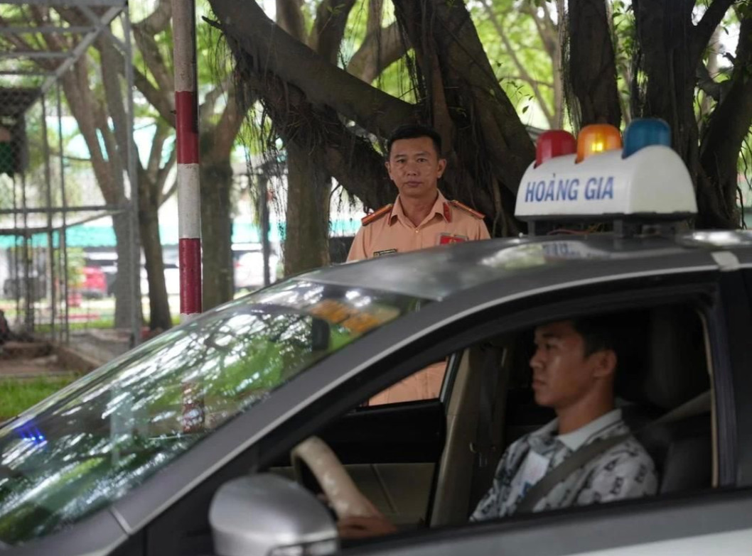 Người thi bằng lái xe sẽ không được trả lại phí sát hạch nếu bỏ thi. Ảnh: THY NHUNG