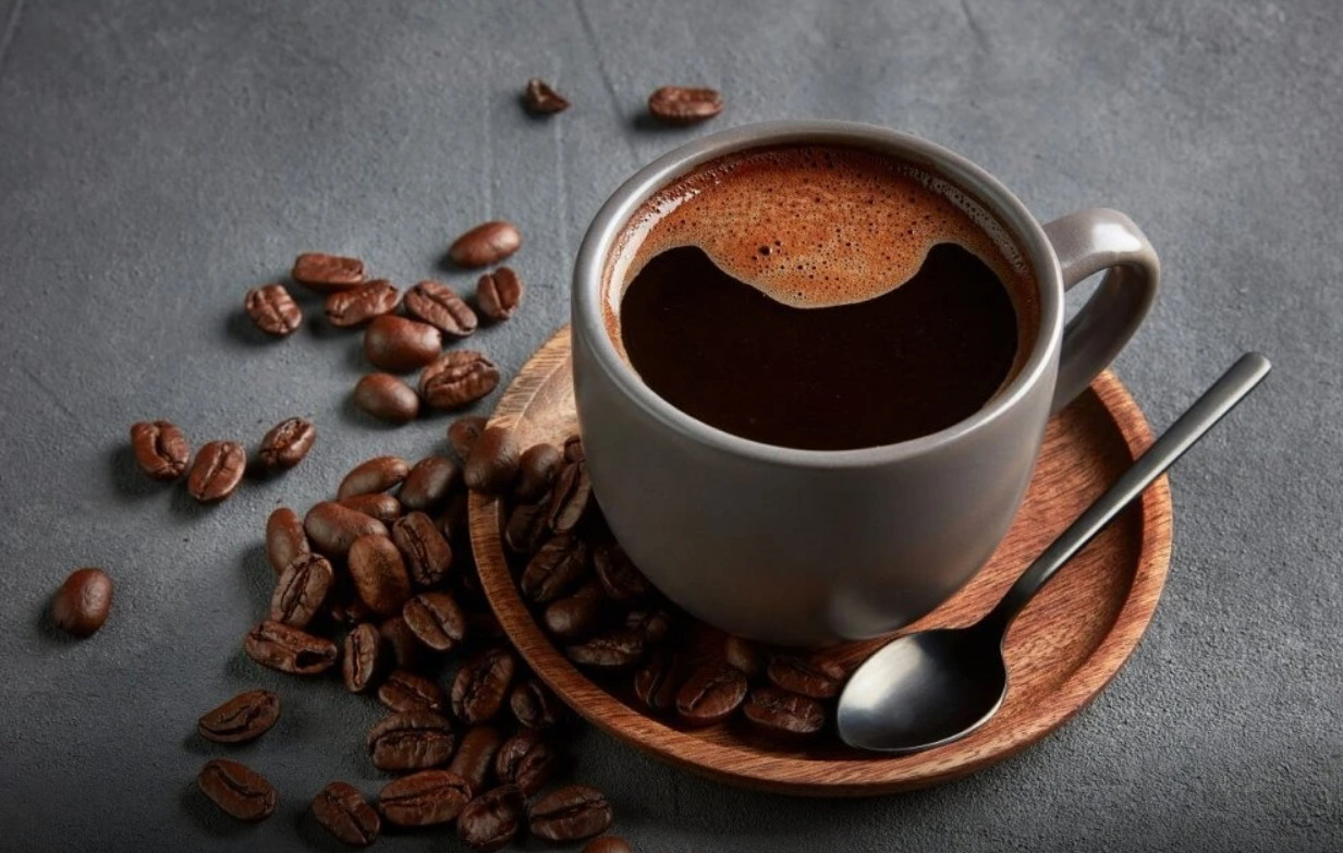 Cà phê là thức uống quen thuộc với nhiều người trưởng thành.