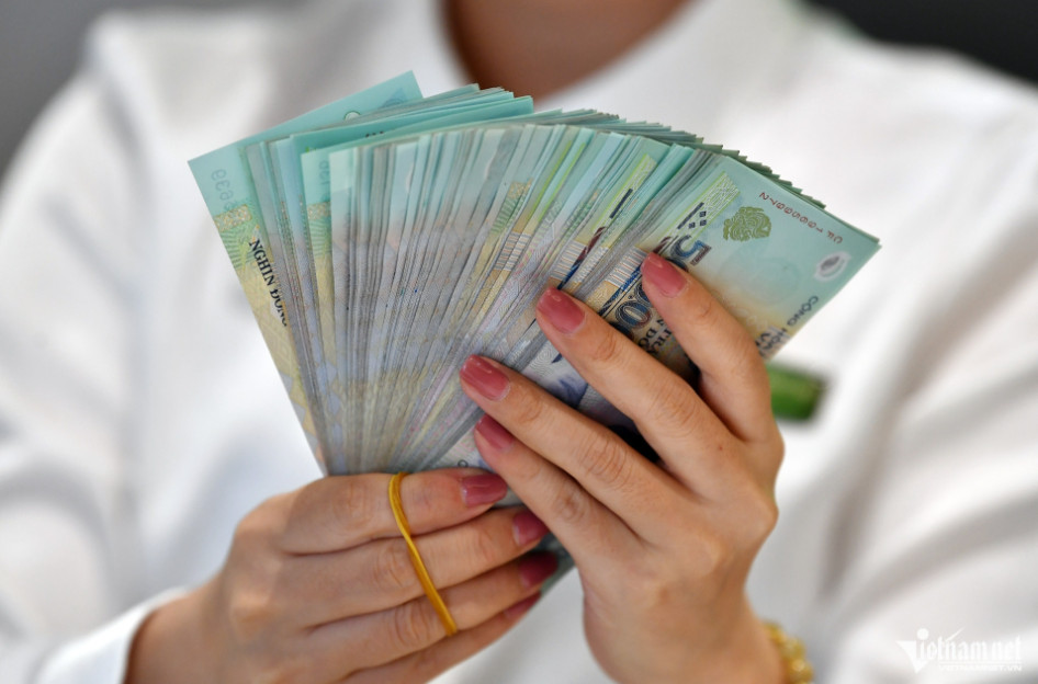 Tiền thưởng Tết năm 2026 được xác định là khoản thu nhập phải chịu thuế thu nhập cá nhân. Ảnh: N.K