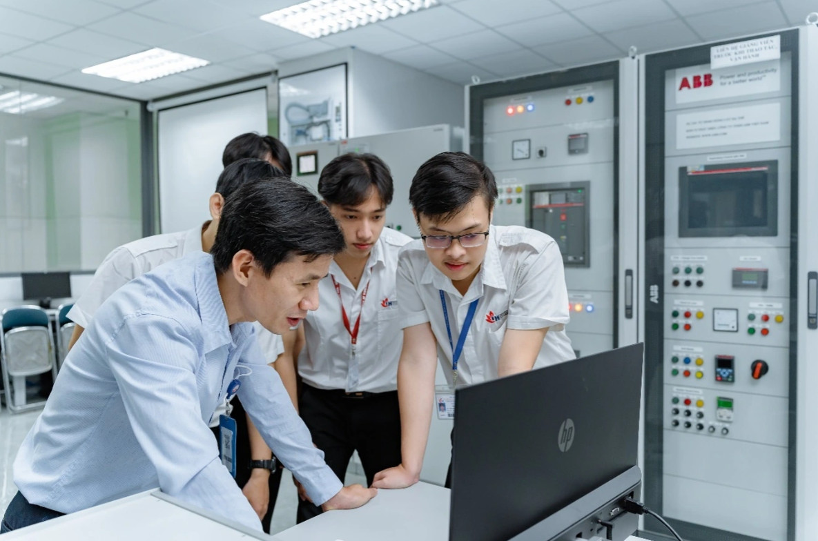 Các cơ sở giáo dục cần đảm bảo đạt chuẩn theo quy định của Bộ GD&ĐT (Ảnh minh hoạ: IUH).