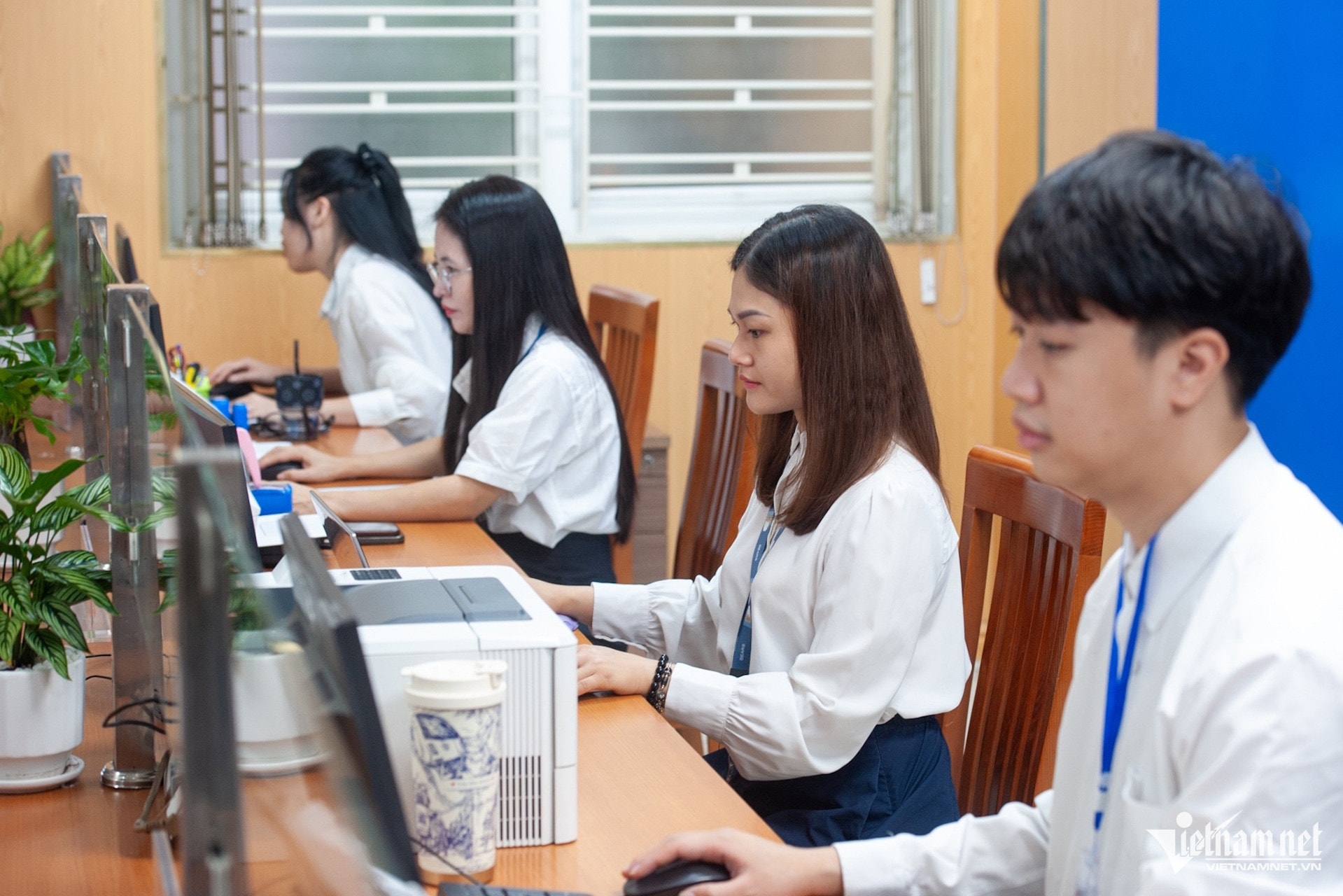 Bộ Nội vụ đề nghị các địa phương khẩn trương kiện toàn vị trí cán bộ, công chức còn thiếu. Ảnh minh họa: Thạch Thảo