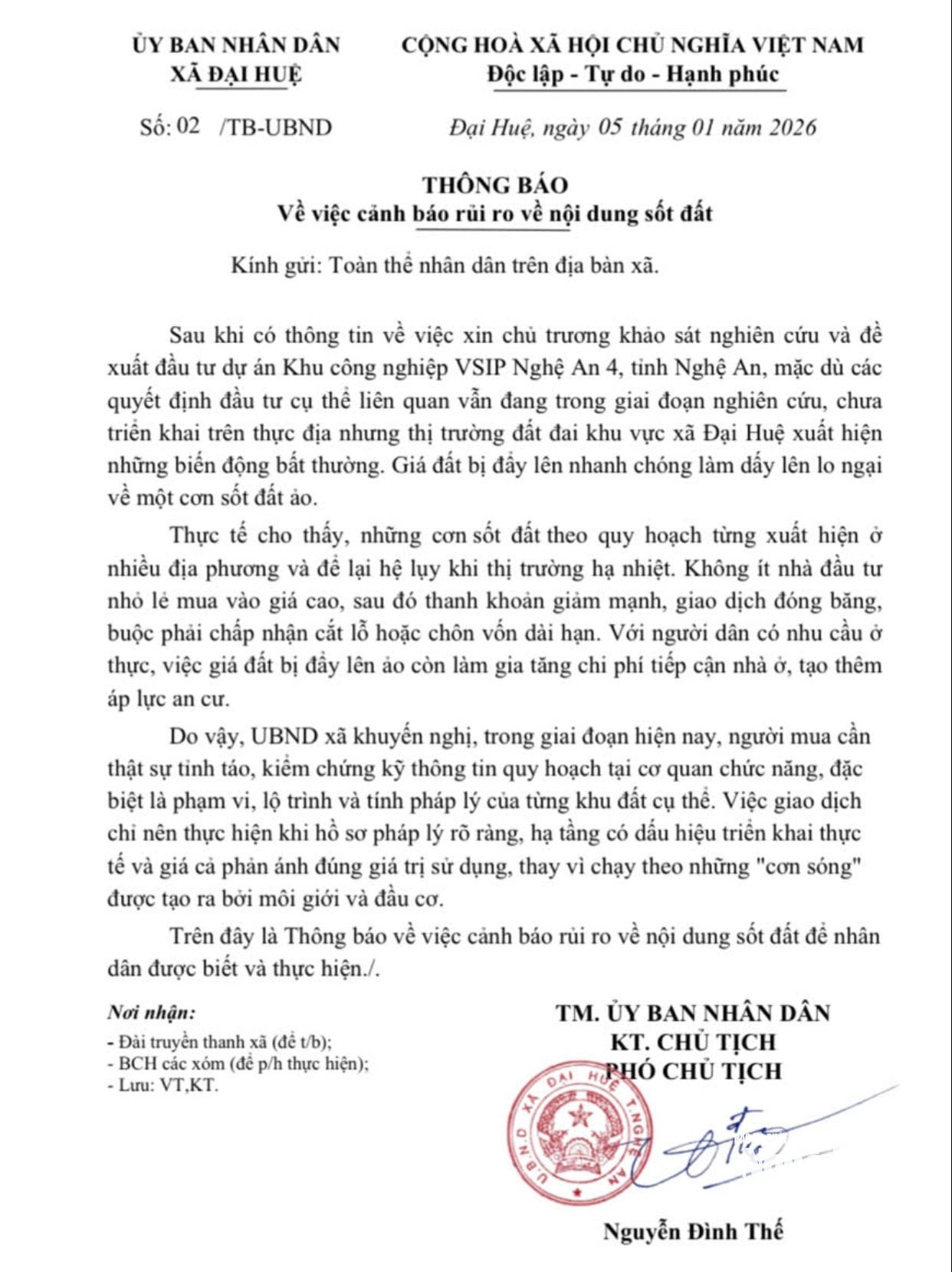 Xã Đại Huệ phát văn bản cảnh báo về nội dung sốt đất. Ảnh: Văn Trường