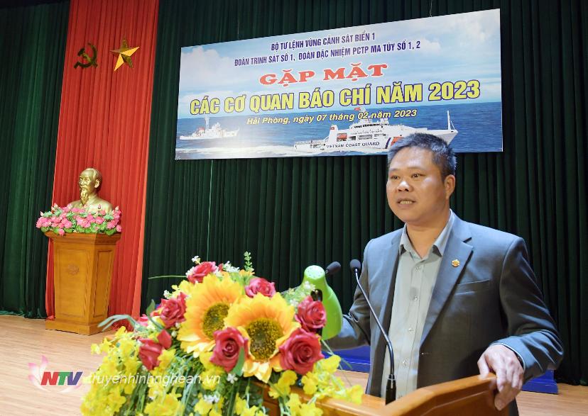 Đồng chí Nguyễn Trung Thảo - Phó Giám đốc Đài PT-TH Nghệ An phát biểu tham luận tại hội nghị.