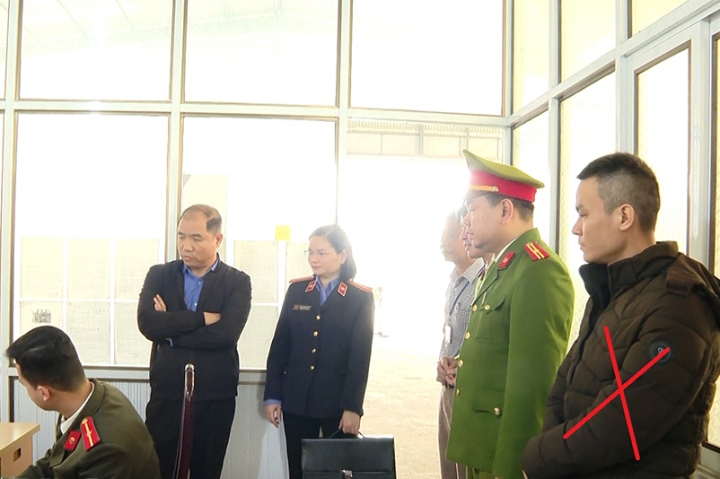 Bắt tạm giam Phó Giám đốc Trung tâm đăng kiểm 3502D - Ninh Bình