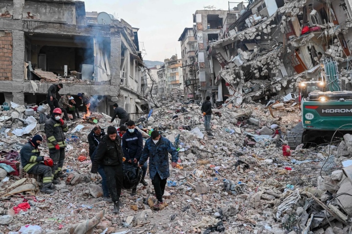 Số người thiệt mạng sau trận động đất xảy ra vào ngày 6/2 tại Thổ Nhĩ Kỳ, Syria liên tục tăng. (Ảnh: Getty)