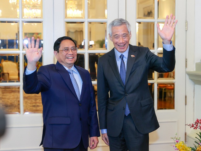 Thủ tướng Lý Hiển Long nhiệt liệt chào mừng Thủ tướng Phạm Minh Chính thăm chính thức Singapore, nhấn mạnh chuyến thăm góp phần tạo xung lực mạnh mẽ cho quan hệ Đối tác Chiến lược tốt đẹp giữa hai nước