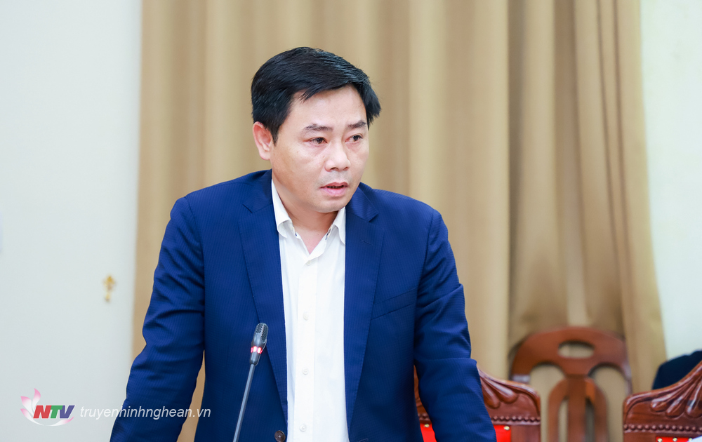 Đồng chí Hồ Lê Ngọc - Ủy viên Ban Thường vụ, Trưởng ban Nội chính Tỉnh ủy phát biểu tại cuộc làm việc. 