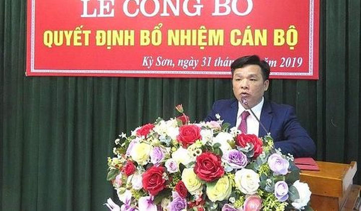 Ông Phan Văn Thiết lúc mới nhận chức vụ Trưởng phòng Giáo dục và Đào tạo huyện Kỳ Sơn