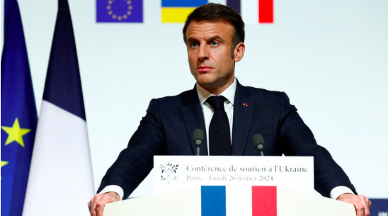 Tổng thống Emmanuel Macron phát biểu tại hội nghị thượng đỉnh về vấn đề Ukraine ngày 26/2. Ảnh: AFP