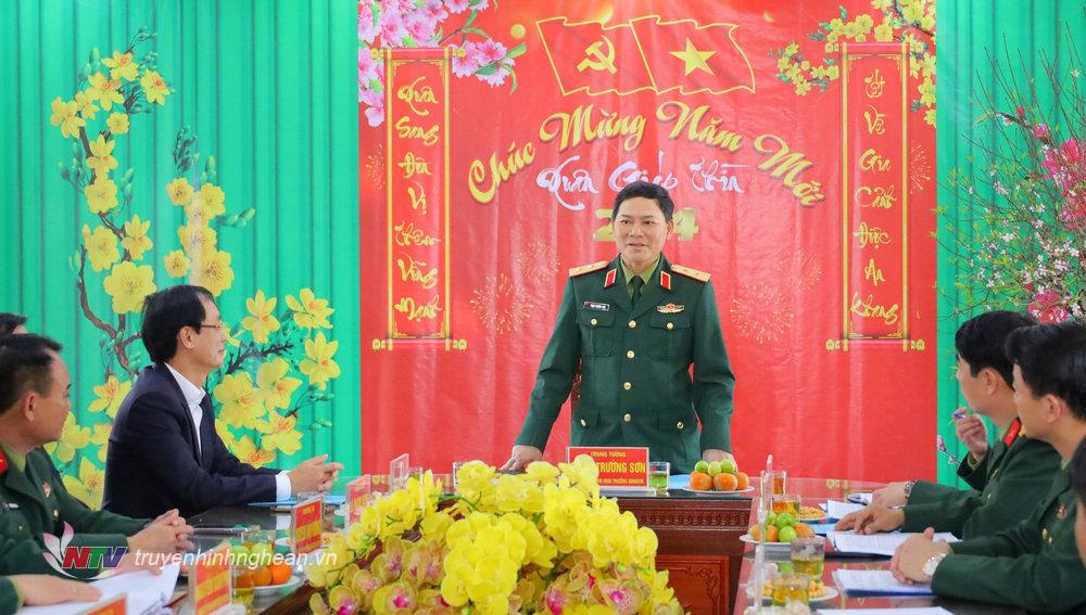 Trung tướng Phạm Trường Sơn, Phó Tổng Tham mưu trưởng QĐND Việt Nam phát biểu chúc Tết.