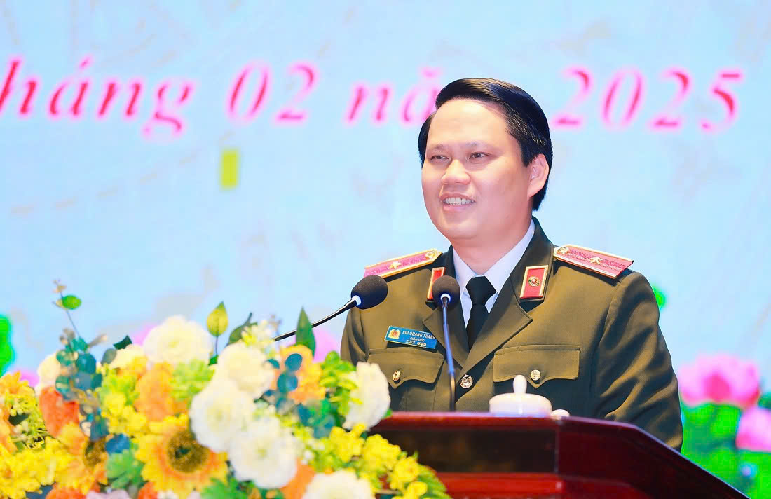  tướng Bùi Quang Thanh, Ủy viên Ban Thường vụ Tỉnh ủy, Bí thư Đảng ủy, Giám đốc Công an tỉnh phát biểu tại buổi lễ.