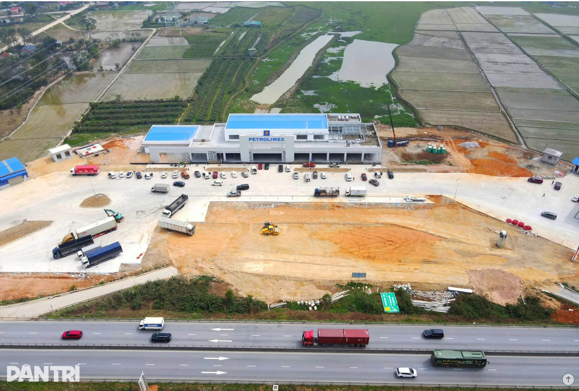 Trạm dừng nghỉ qua tỉnh Thanh Hóa (Ảnh: Thanh Tùng).