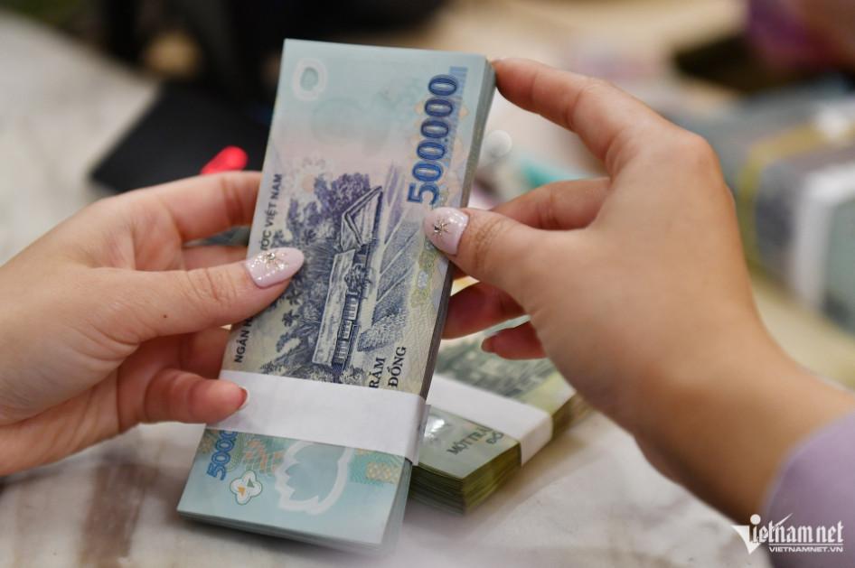 Nhiều ý kiến cho rằng, quy định thu nhập bình quân tháng trong năm từ tất cả các nguồn thu nhập không vượt quá 1 triệu đồng mới được tính là người phụ thuộc đã quá lạc hậu.