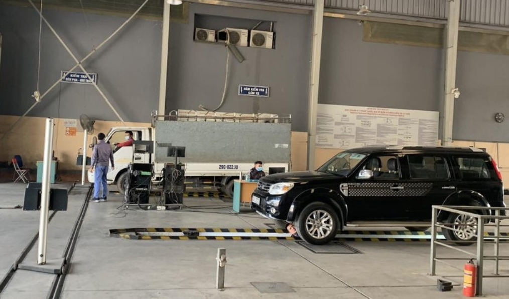 Từ 1/3, quy trình kiểm tra khí thải đối với ô tô sử dụng động cơ đốt trong sẽ nghiêm ngặt hơn