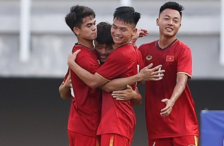 U20 Việt Nam tạo bất ngờ ngày khai cuộc. Ảnh: VFF