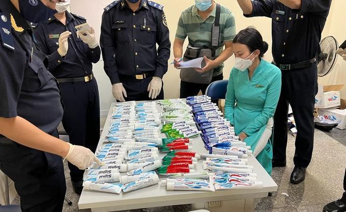 Lực lượng chức năng phát hiện số lượng lớn ma túy ngụy trang trong kem đánh răng