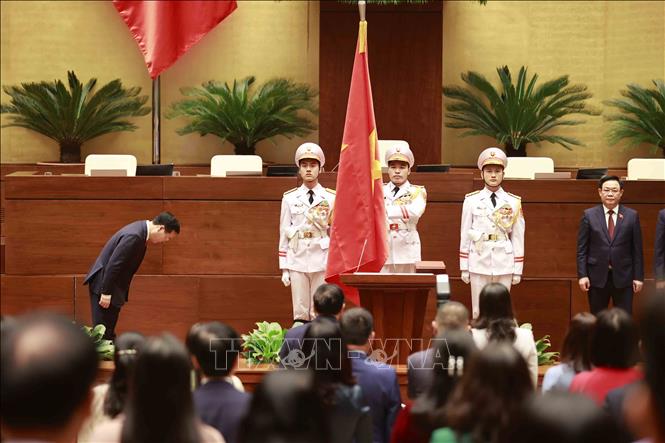 Đồng chí Võ Văn Thưởng tuyên thệ nhậm chức Chủ tịch nước Cộng hoà xã hội Chủ nghĩa Việt Nam nhiệm kỳ 2021-2026.