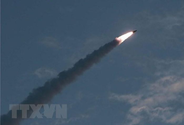Một vụ phóng thử tên lửa tại địa điểm bí mật của Triều Tiên.
