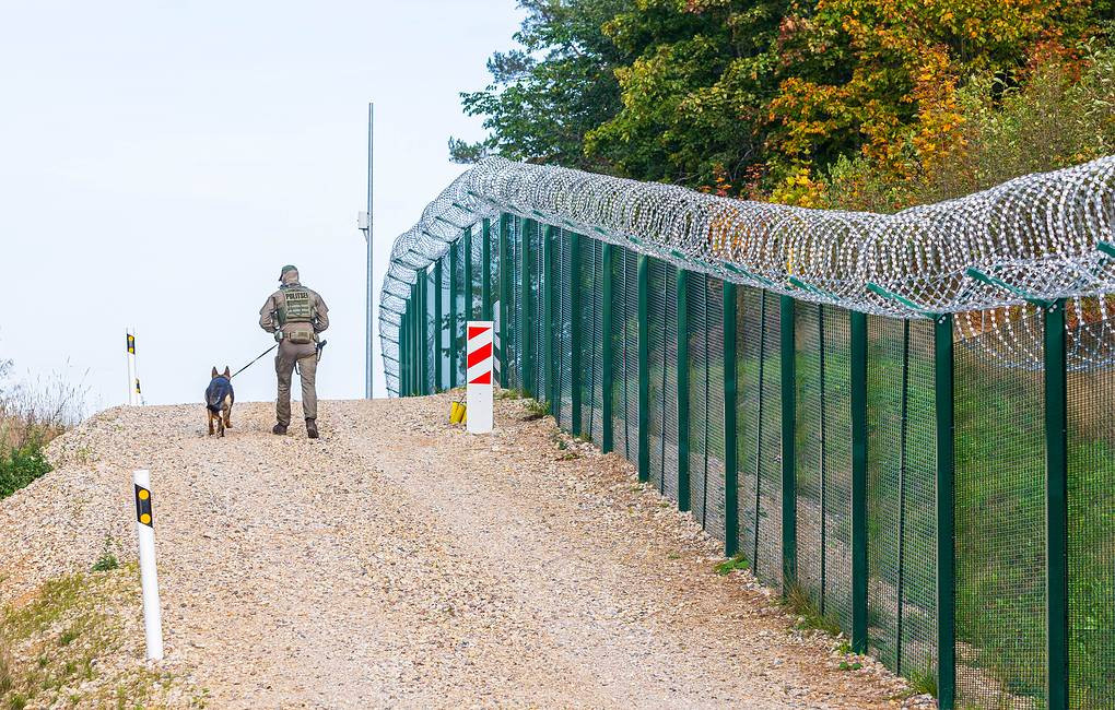 Khu vực biên giới giữa Latvia và Nga. Ảnh: Reuters