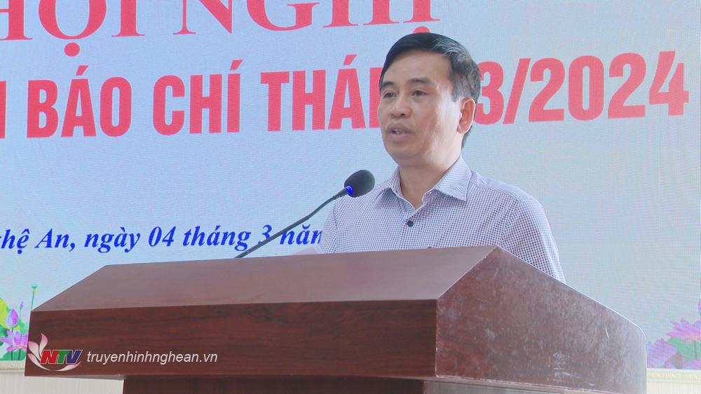 Phó Giám đốc Sở Thông tin và Truyền thông Nguyễn Bá Hảo phát biểu tại hội nghị.
