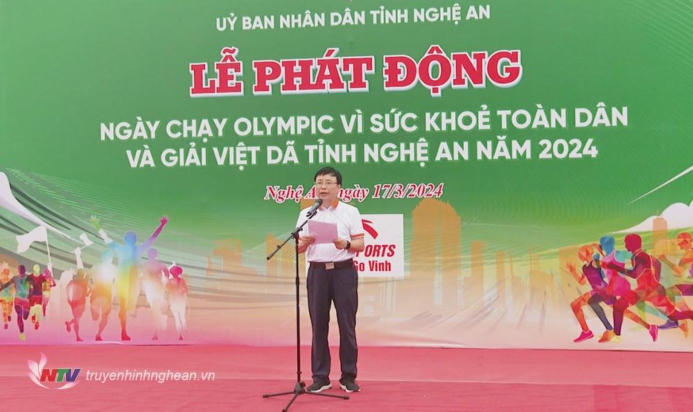 Đồng chí Bùi Đình Long - Phó Chủ tịch UBND tỉnh phát biểu tại buổi lễ. 