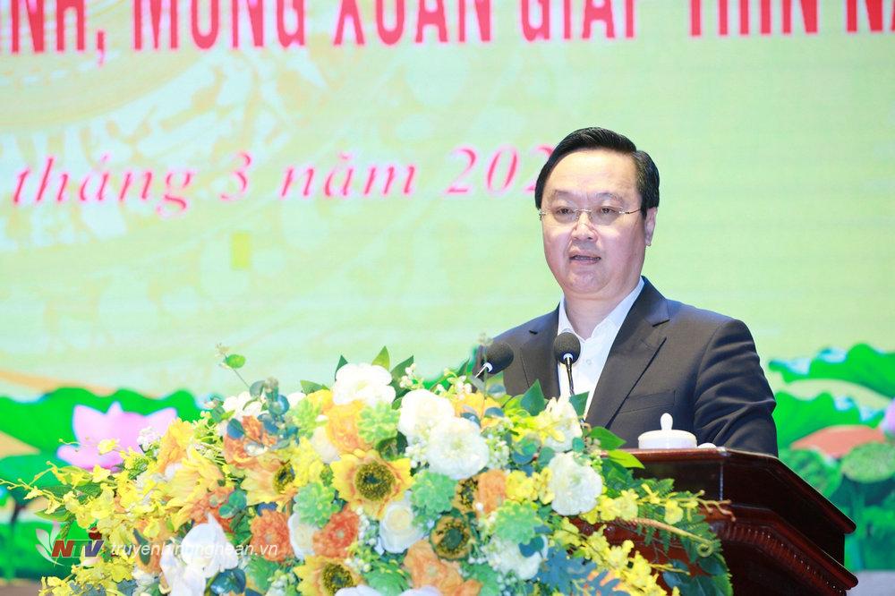Đồng chí Nguyễn Đức Trung - Phó Bí thư Tỉnh uỷ, Chủ tịch UBND tỉnh phát biểu tại hội nghị.