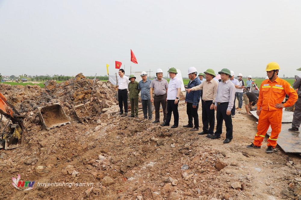 Chủ tịch UBND tỉnh Nguyễn Đức Trung kiểm tra tiến độ triển khai dự án đường dây 500kV mạch 3 qua Nghệ An