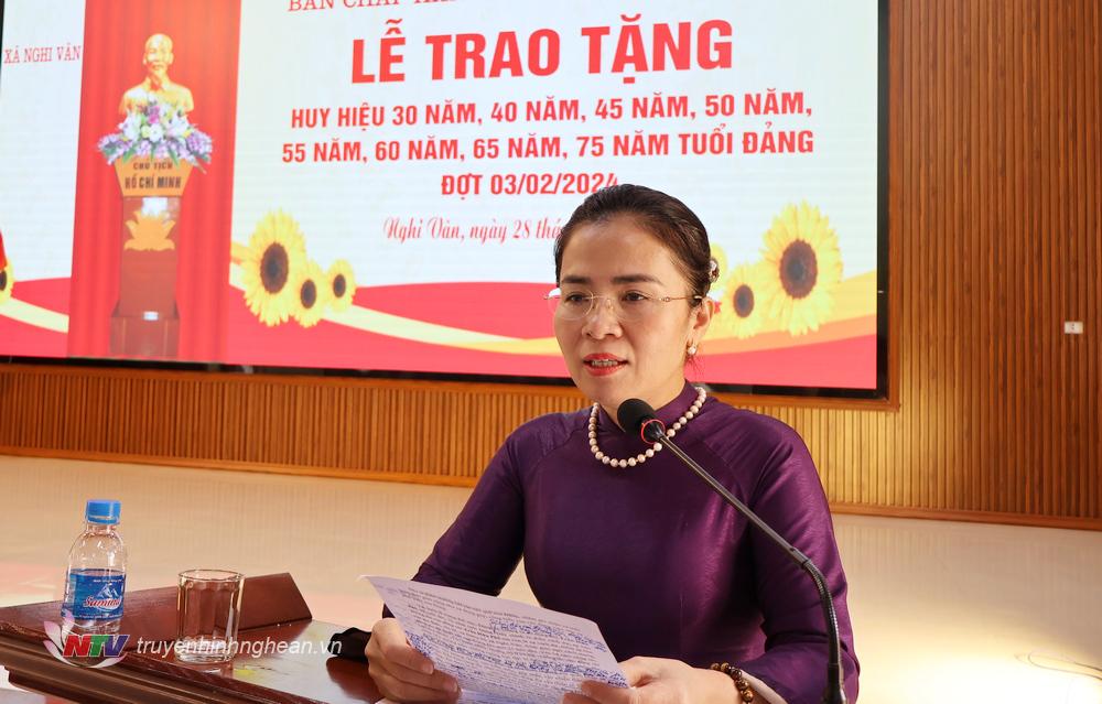 Chủ tịch UBMTTQ tỉnh Võ Thị Minh Sinh phát biểu tại buổi lễ.