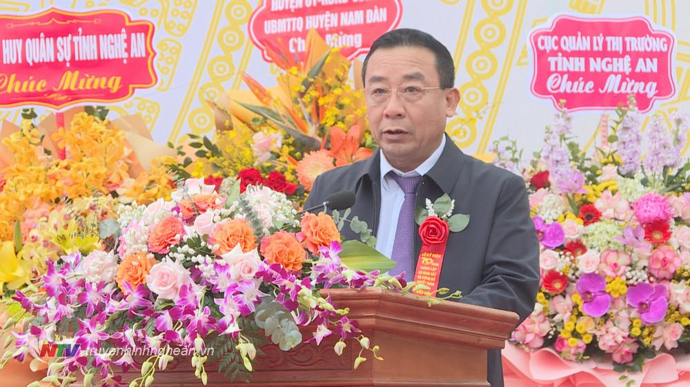 Phó Chủ tịch UBND tỉnh Nguyễn Văn Đệ phát biểu tại buổi lễ.
