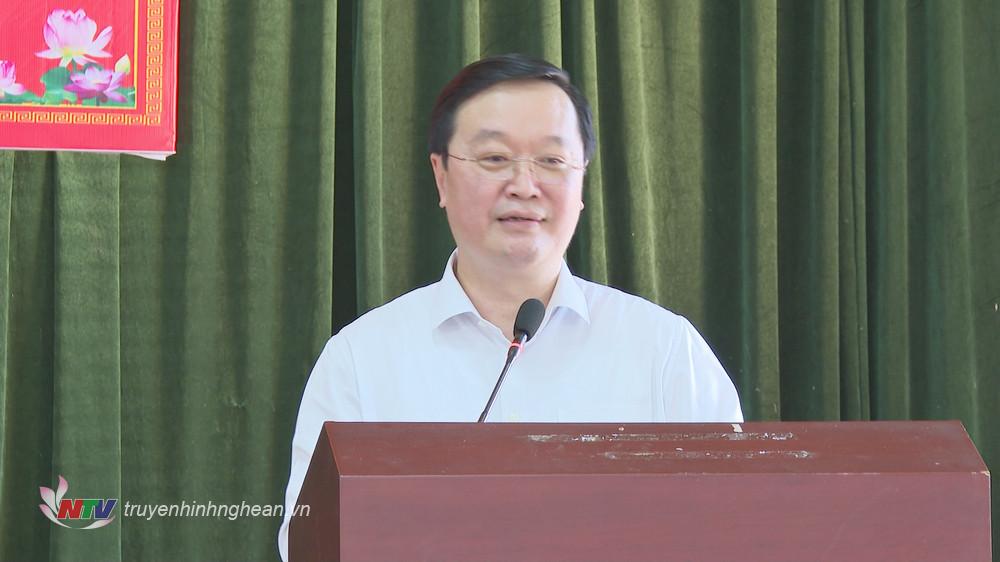 Chủ tịch UBND tỉnh Nguyễn Đức Trung phát biểu tại buổi sinh hoạt 