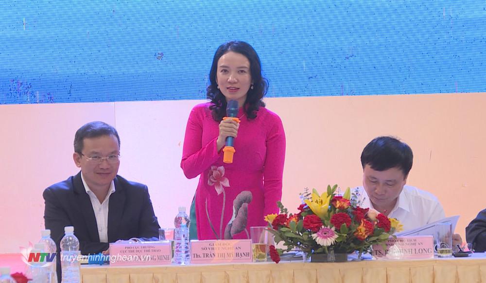 Giám đốc Sở Văn hóa - Thể thao Trần Thị Mỹ Hạnh phát biểu tại hội nghị.