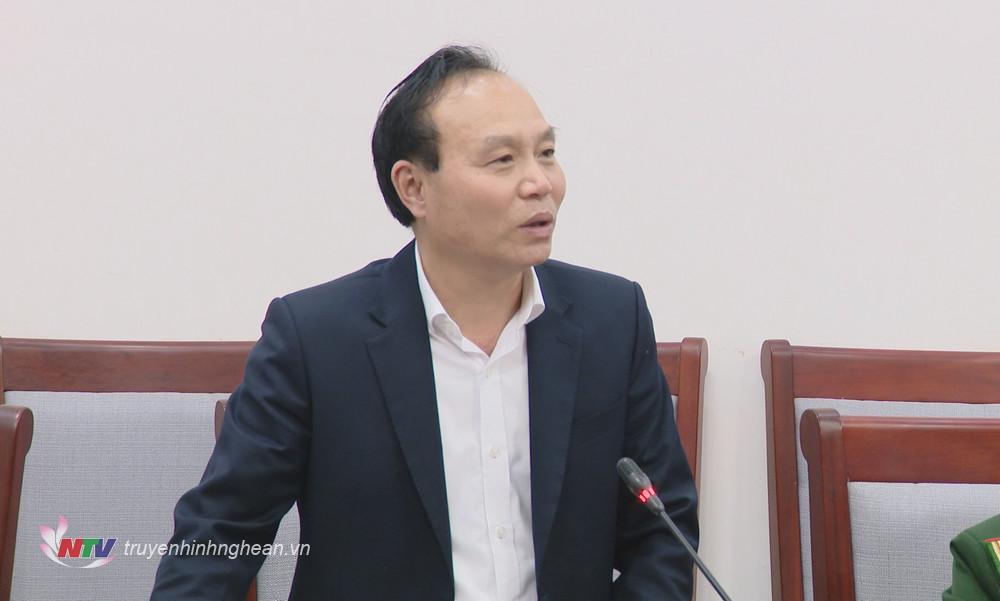 Phó Chủ tịch UBND huyện Nam Đàn Vương Đình Thái phát biểu tại hội nghị.