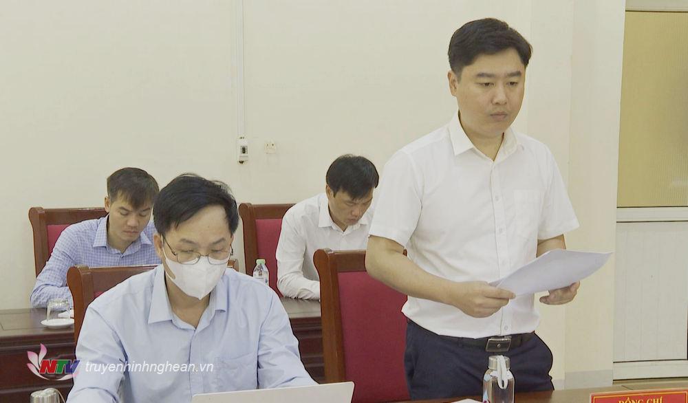 Bí thư Huyện uỷ Tương Dương Lê Văn Lương phát biểu tại buổi làm việc.